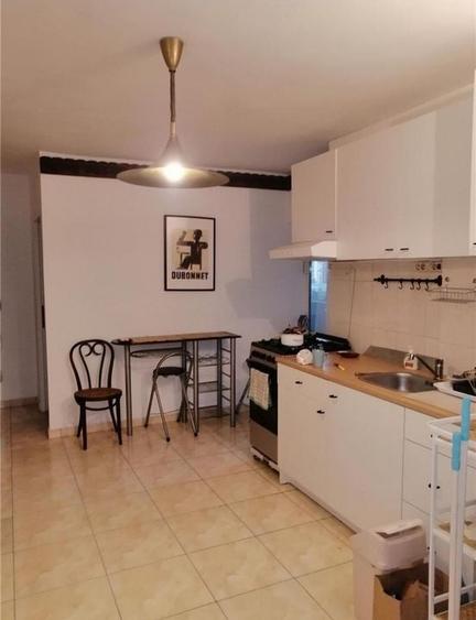 Apartament cu 4 camere decomandat în Lujerului