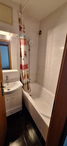 Garsonieră decomandată în Muncii
