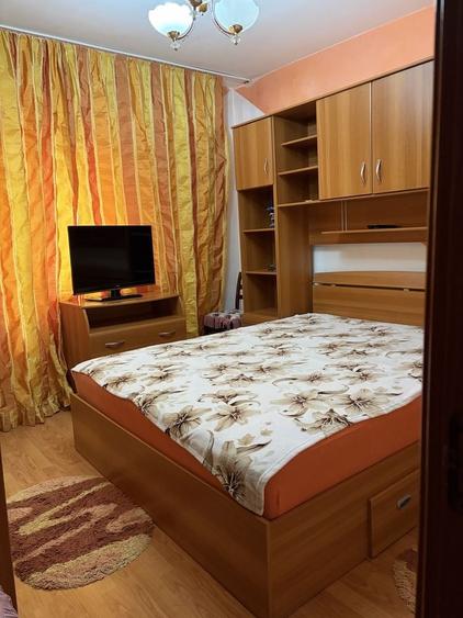 Apartament cu 2 camere decomandat în Debarcader