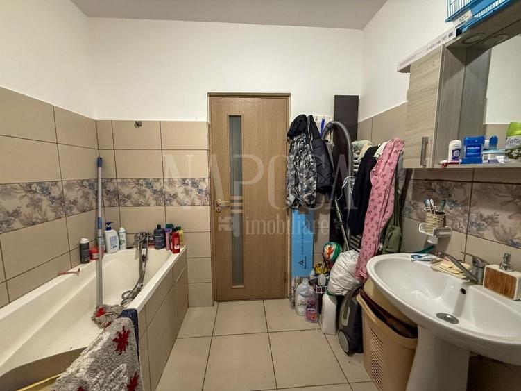 Apartament cu 4 camere semidecomandat în Baciu