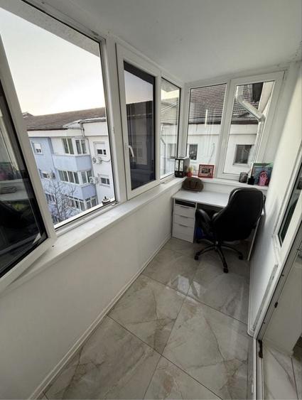Apartament cu 3 camere decomandat în Iosia