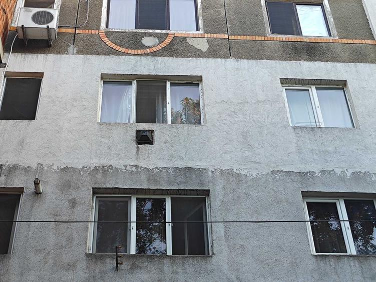 Apartament cu 2 camere semidecomandat în Viziru 1