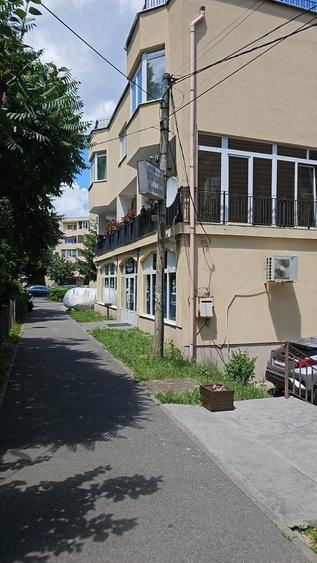 Spațiu comercial, de 230 mp, în Mărăști