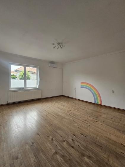 Casă individuală cu 4 camere cu Teren 430 Mp în Ultracentral