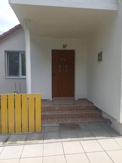 Casă individuală cu 2 camere cu Canalizare în Simeria