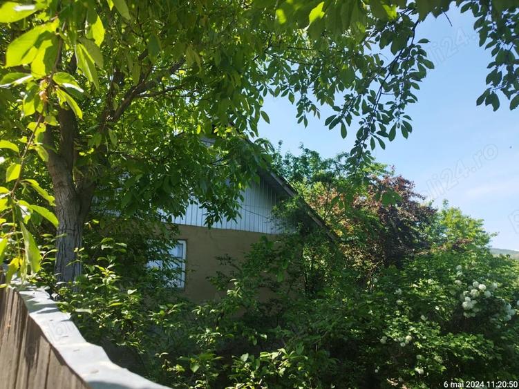 Casă cu 3 camere cu Teren 410 Mp în Cleja