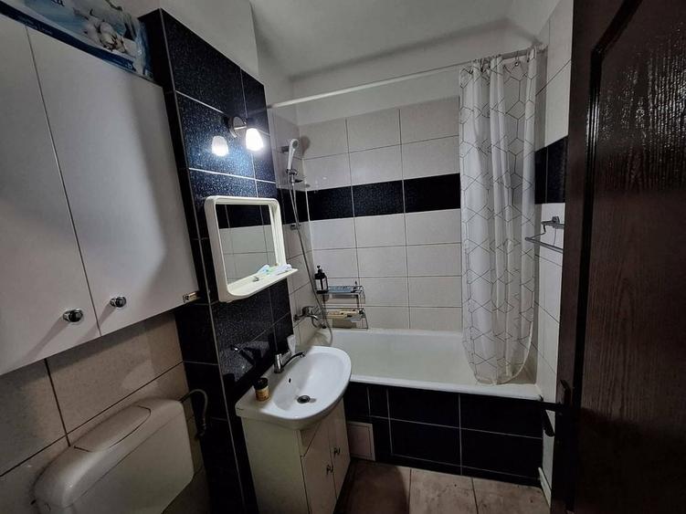 Apartament cu 2 camere decomandat în Bogdăneștilor