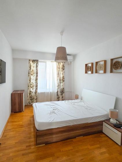 Apartament cu 3 camere decomandat în Malul Mureșului