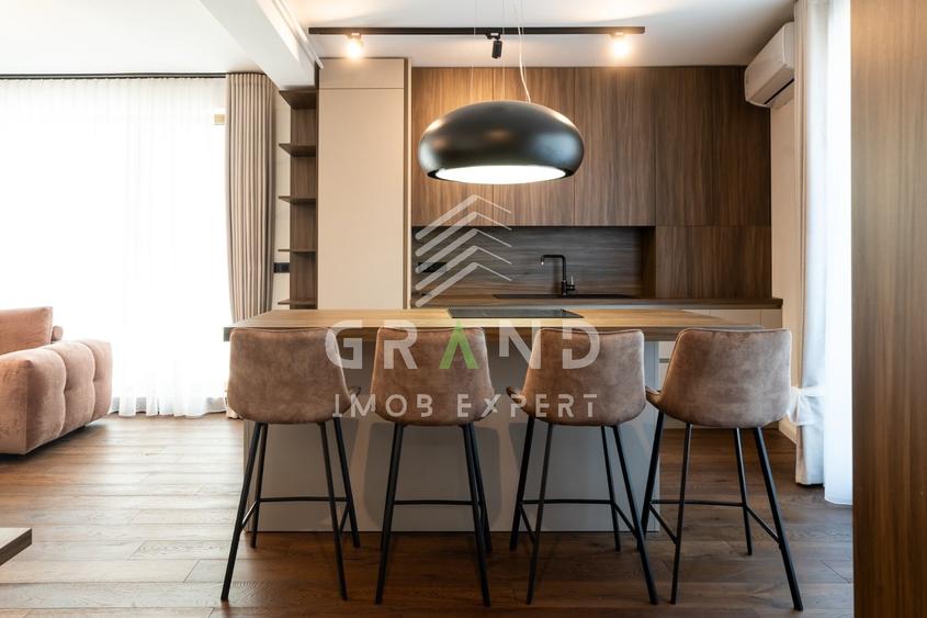 Penthouse cu 3 camere semidecomandat, mobilat în Grigorescu