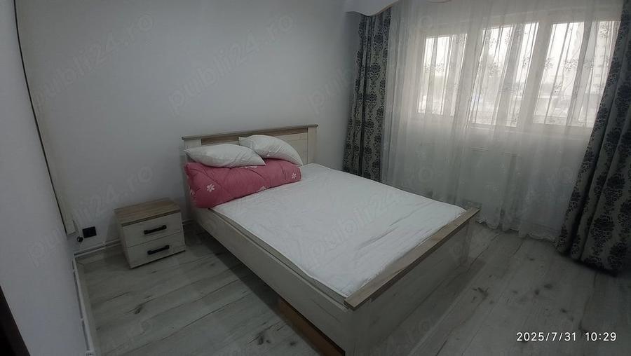 Apartament cu 3 camere decomandat în Gara Mare