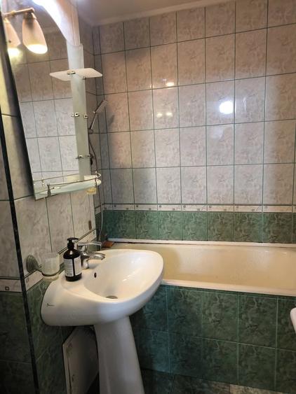 Apartament cu 3 camere decomandat în Traian