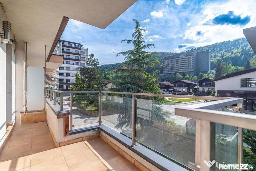 Apartament cu 2 camere decomandat în Castelul Peleș