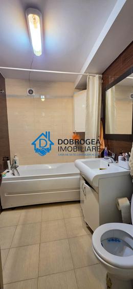 Apartament cu 2 camere decomandat, mobilat în C5