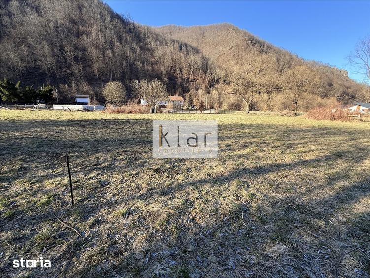 Teren de 1100 mp, în Gilău
