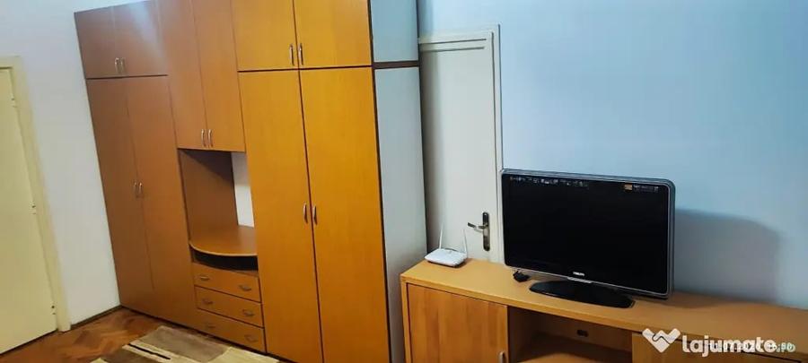 Apartament cu 2 camere decomandat în Cornișa