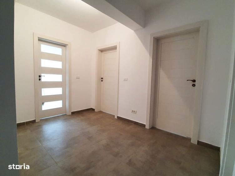 Apartament cu 2 camere decomandat în Central — fotografia 3