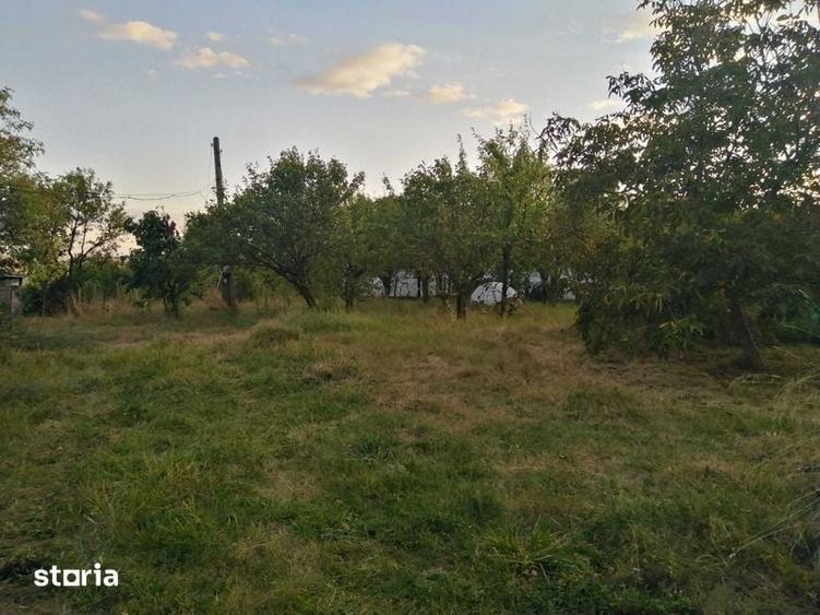 Teren de 1600 mp, în Tureni
