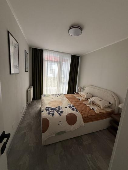 Apartament cu 2 camere decomandat în Intim