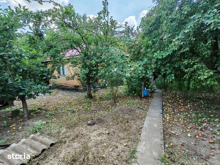 Casă cu 3 camere cu Teren 700 Mp în Lehliu