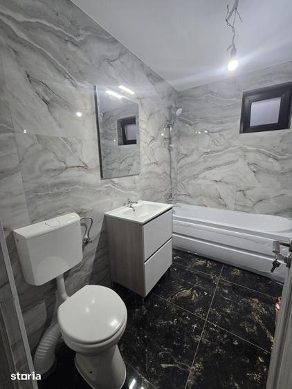 Casă cu 3 camere cu Teren 415 Mp în Letea Veche