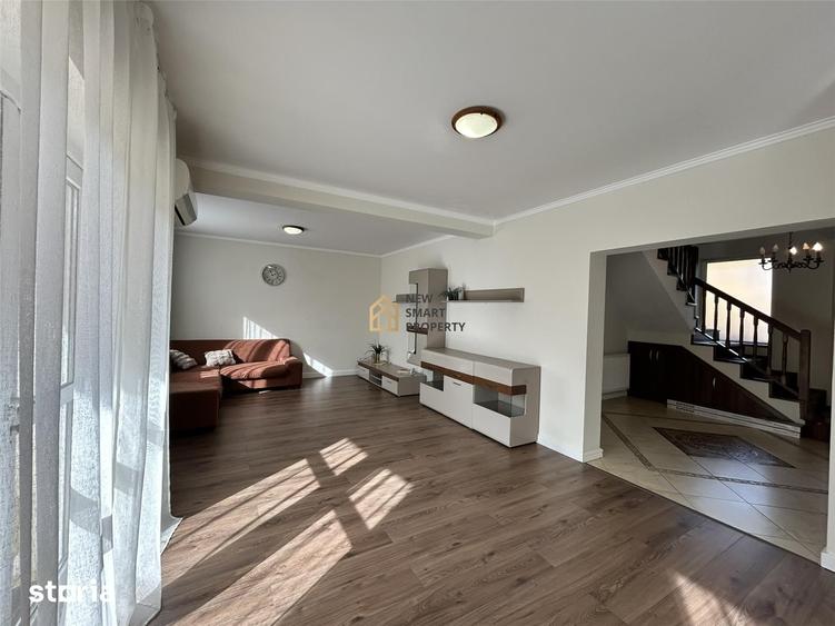 Casă cu 5 camere cu Teren 650 Mp în Sântandrei