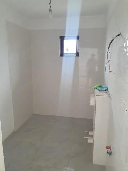 Casa Individuala | 4 camere 3 dormitoare 2 Bai | Asfalt | Remetea-Mare - 10