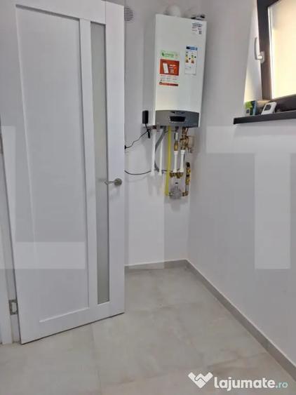 Casă cu 4 camere cu Teren 533 Mp în Curtești