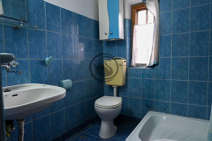 Casă individuală cu 3 camere cu Canalizare în Strejnicu