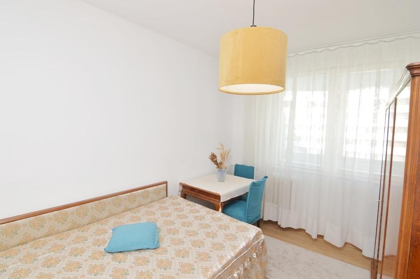 Apartament cu 2 camere decomandat în Lacul Tei