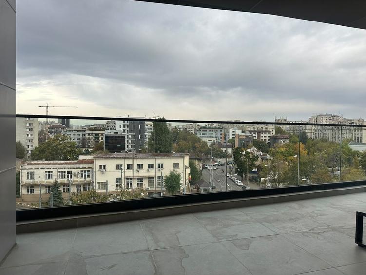 Apartament cu 3 camere decomandat în Vitan Mall