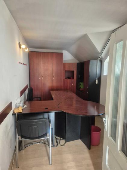 Casă cu 4 camere în Ultracentral