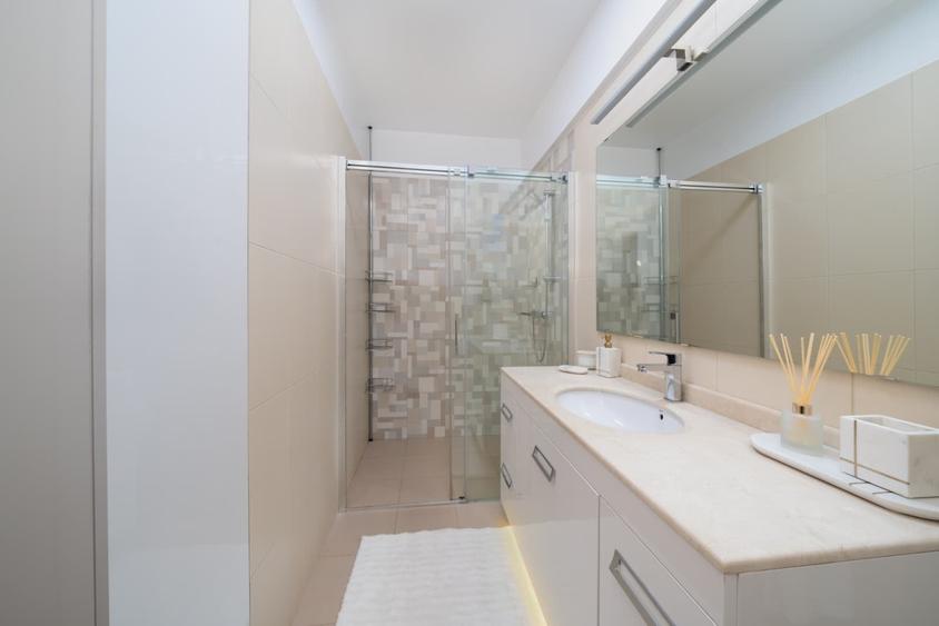 Apartament cu 2 camere semidecomandat în Politehnica