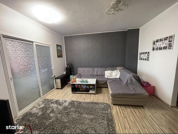 Apartament cu 3 camere în Tudor Vladimirescu
