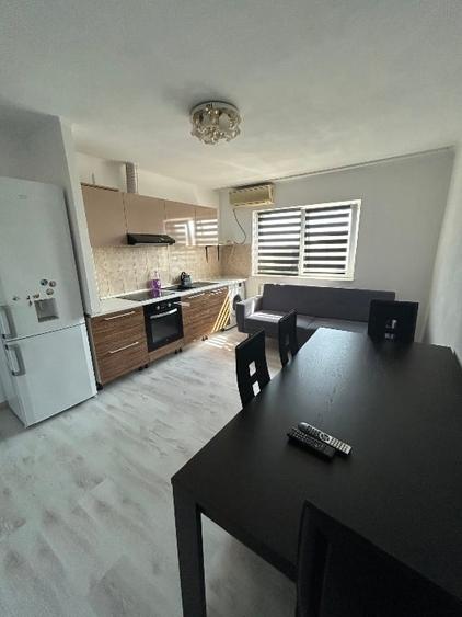 Apartament cu 2 camere semidecomandat, mobilat în Inel I
