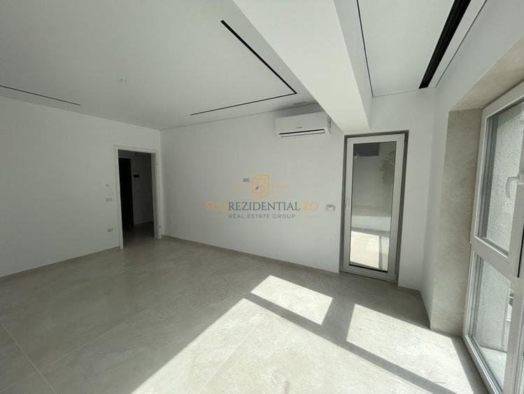 Apartament cu 3 camere decomandat în Berceni