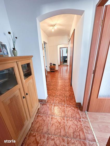 Apartament cu 4 camere în Târnăveni