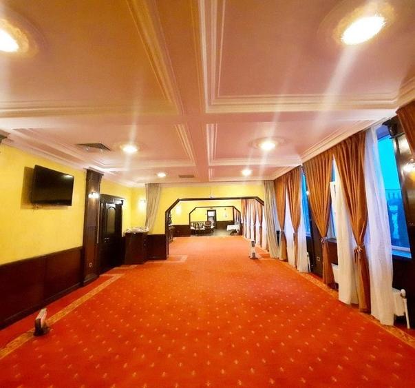 Hotel/Pensiune, de 1,800 mp, în Periferie