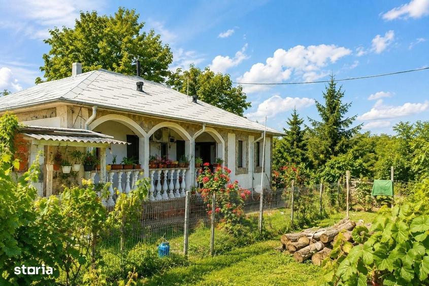 Casa 4 camere Comarna Iasi + 3400 mp teren - 3