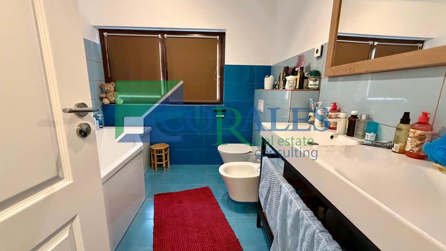 Casă individuală cu 5 camere cu Piscina în Dorobanților