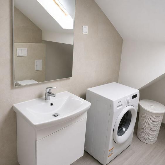 Apartament cu 3 camere decomandat în Dumbrăvița