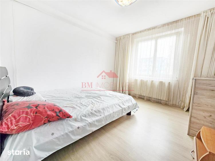Apartament cu 3 camere, mobilat în Rahova