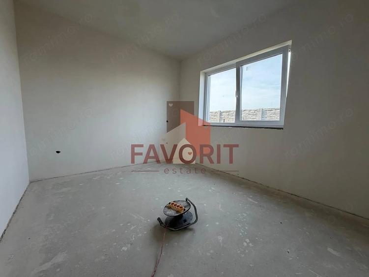 Casă cu 3 camere cu Teren 240 Mp în Sânandrei