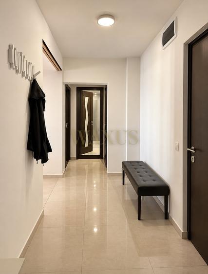 Apartament cu 3 camere semidecomandat, mobilat în Mărăști