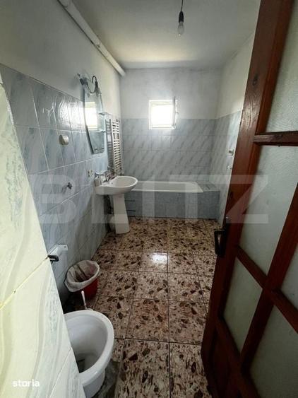 Casă cu 4 camere în Vânători