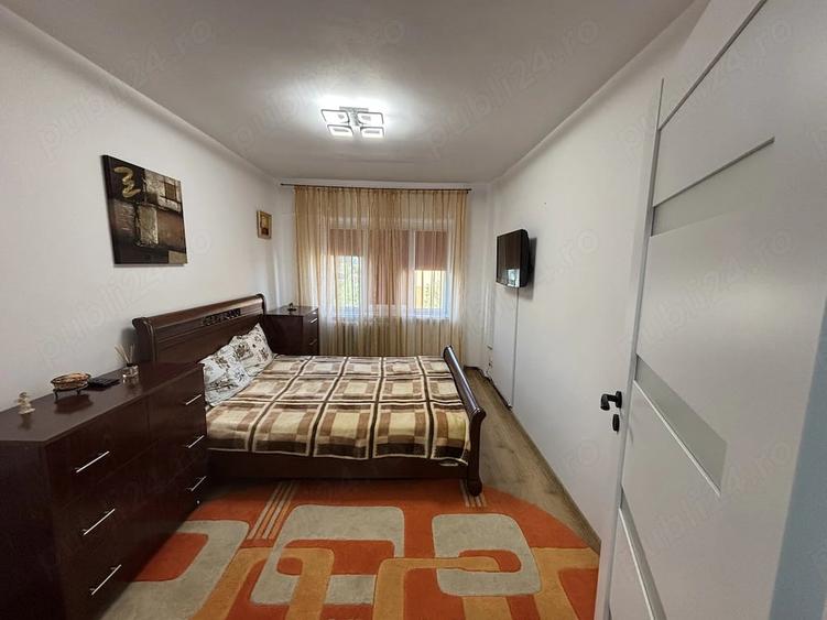 Apartament cu 2 camere decomandat în Podu Roș