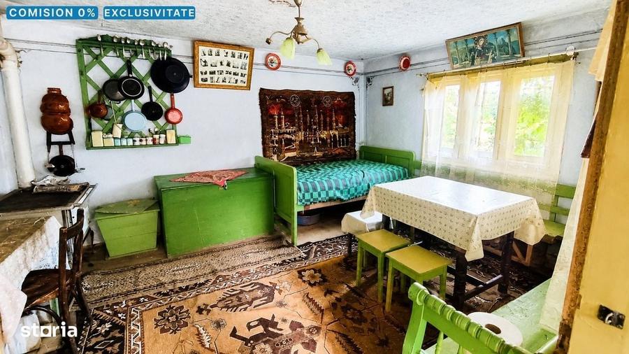Casă cu 2 camere în Mărgău
