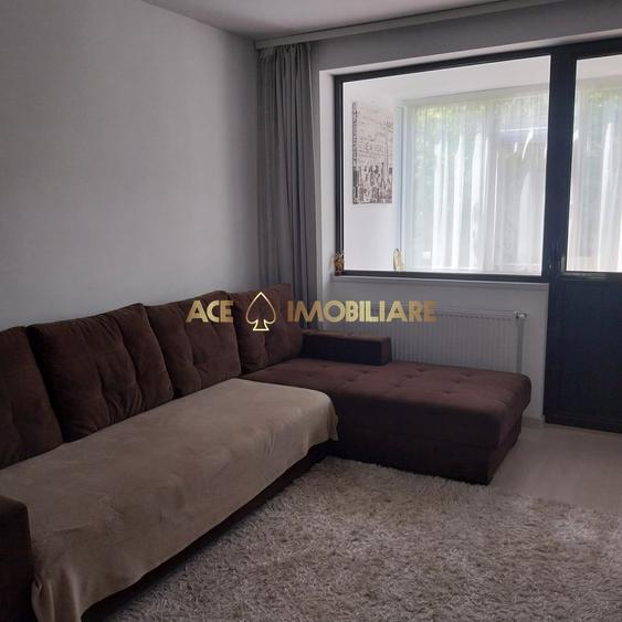 Apartament cu 3 camere decomandat, mobilat în Tineretului