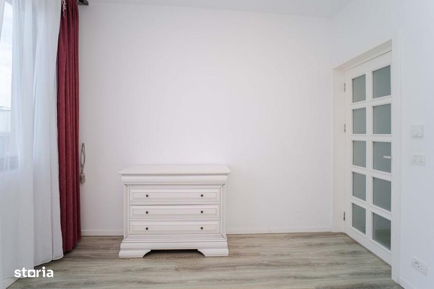 Casă cu 4 camere în Valea Ursului