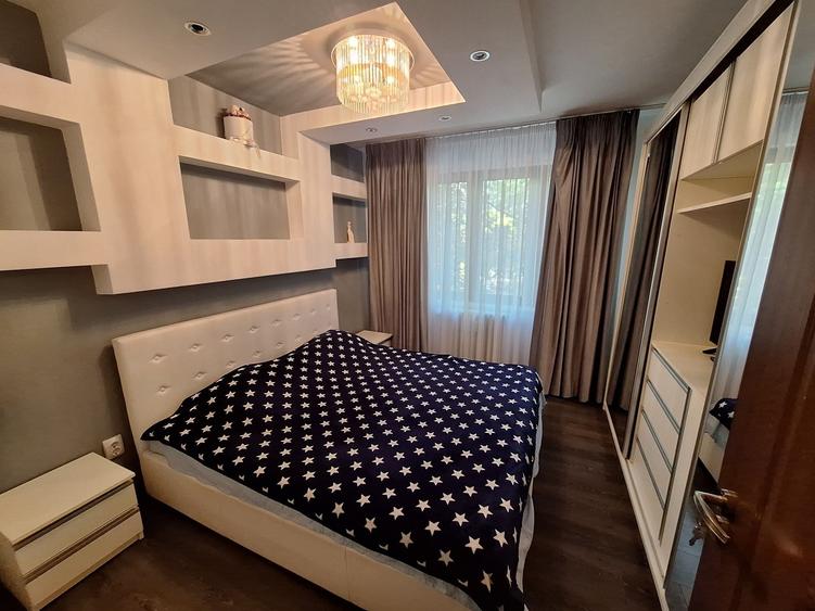Apartament cu 2 camere decomandat în Apusului