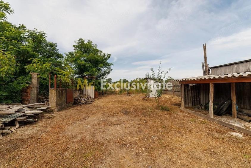 Casă cu 1 camere cu Teren 2140 Mp în Lunca